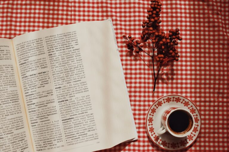 Biblia w codziennym życiu – jak wprowadzić jej nauki?