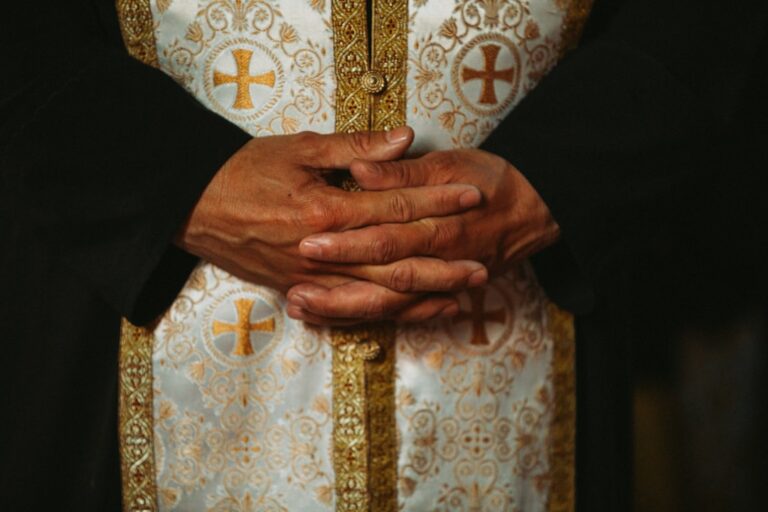 Błogosławieństwo w Biblii – czym jest i jak działa?