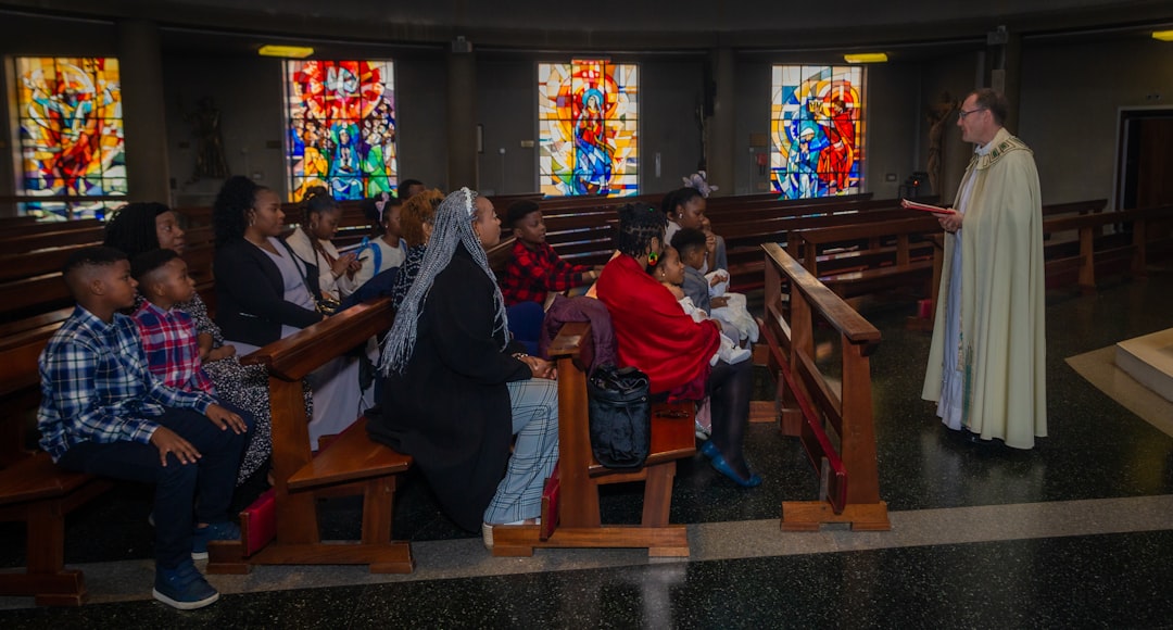 Relacja z Bogiem – pogłębianie poprzez adorację eucharystyczną