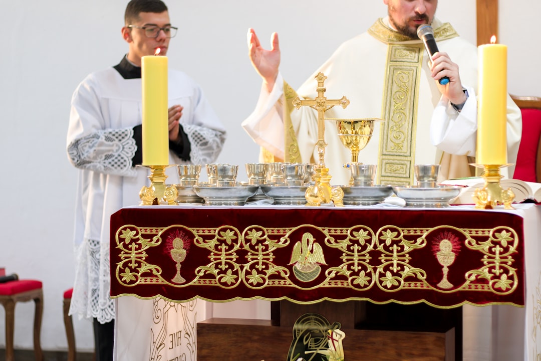 Sakramenty w życiu katolika – ich znaczenie i rola
